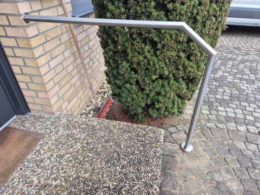 Handlauf für die Haustür aus Edelstahl